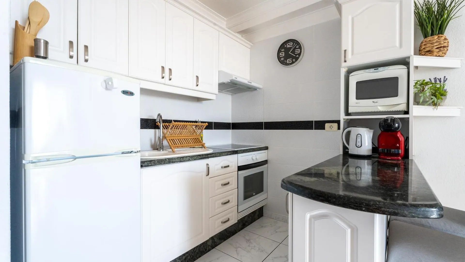 Diamante Azul - Pool & Sea View, Heated Pool location